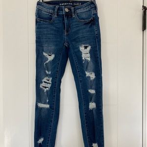 American eagle dark wash ripped skinny jeans
